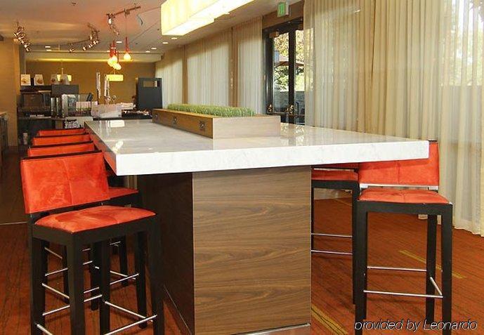 Courtyard By Marriott Santa Rosa Hotel Restaurant photo
