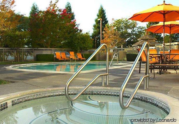 Courtyard By Marriott Santa Rosa Hotel Exterior photo