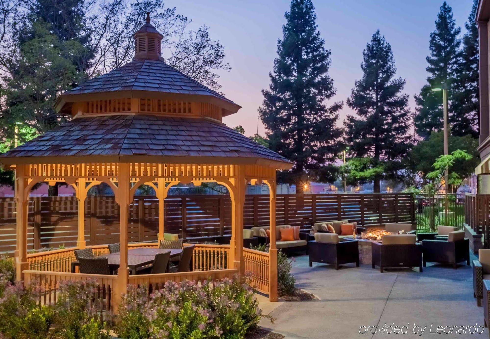 Courtyard By Marriott Santa Rosa Hotel Exterior photo